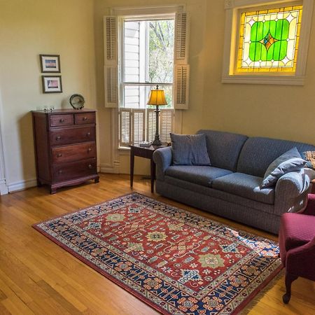 Charles Bass House Bed & Breakfast South Boston Room photo
